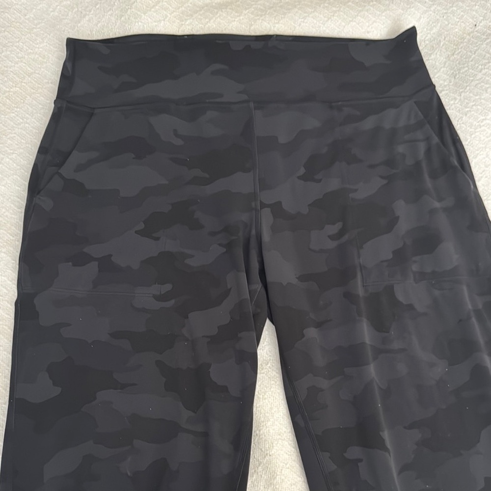 Black Camouflage High-Waisted Leggings
